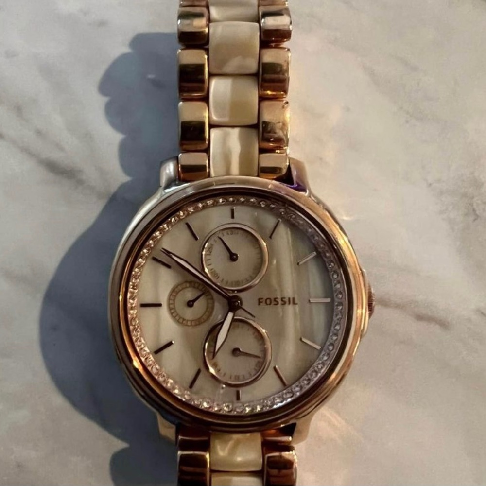 Fossil watch